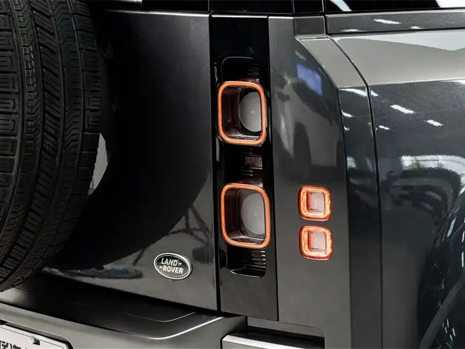 Land Rover Defender — фото 8