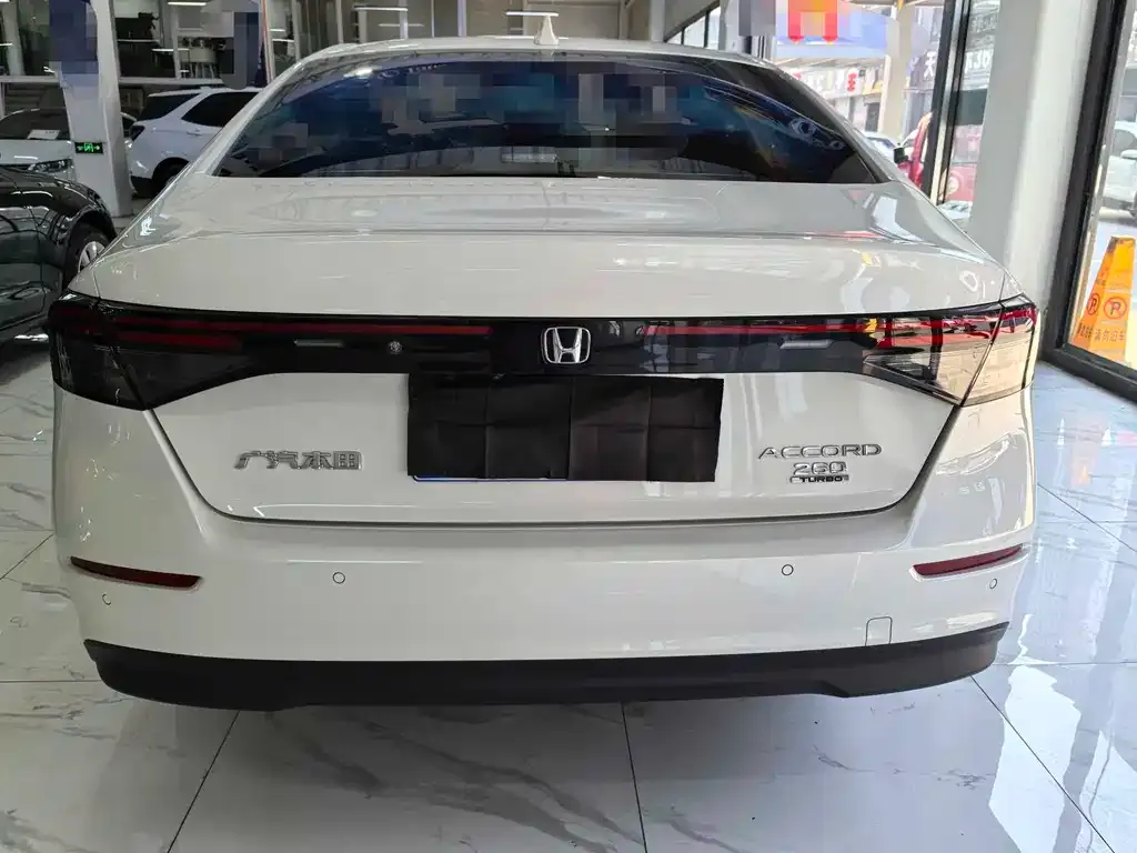 Honda Accord — фото 4