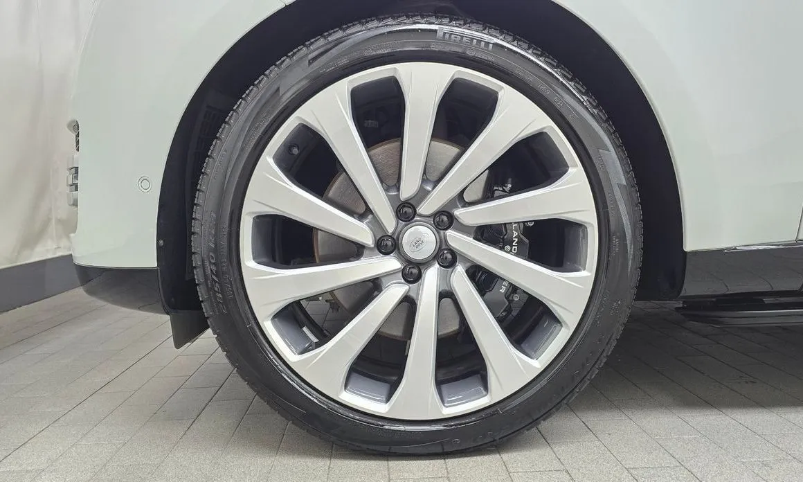 Land Rover Range Rover 2024 из KR, фото 2