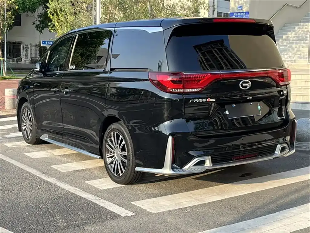 GAC Motor Trumpchi M8 — фото 10
