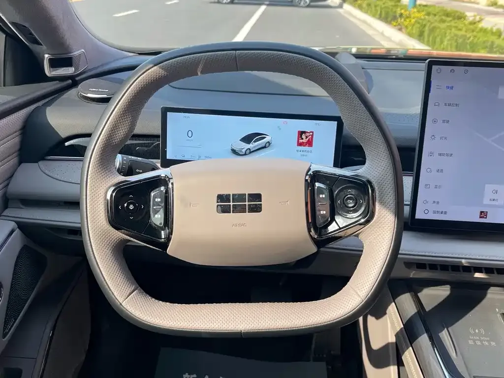 Geely Galaxy Xingyao 8 2025 из CN, фото 9