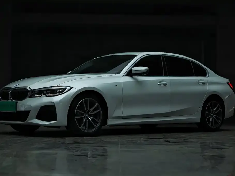 BMW 3 Series — фото 1