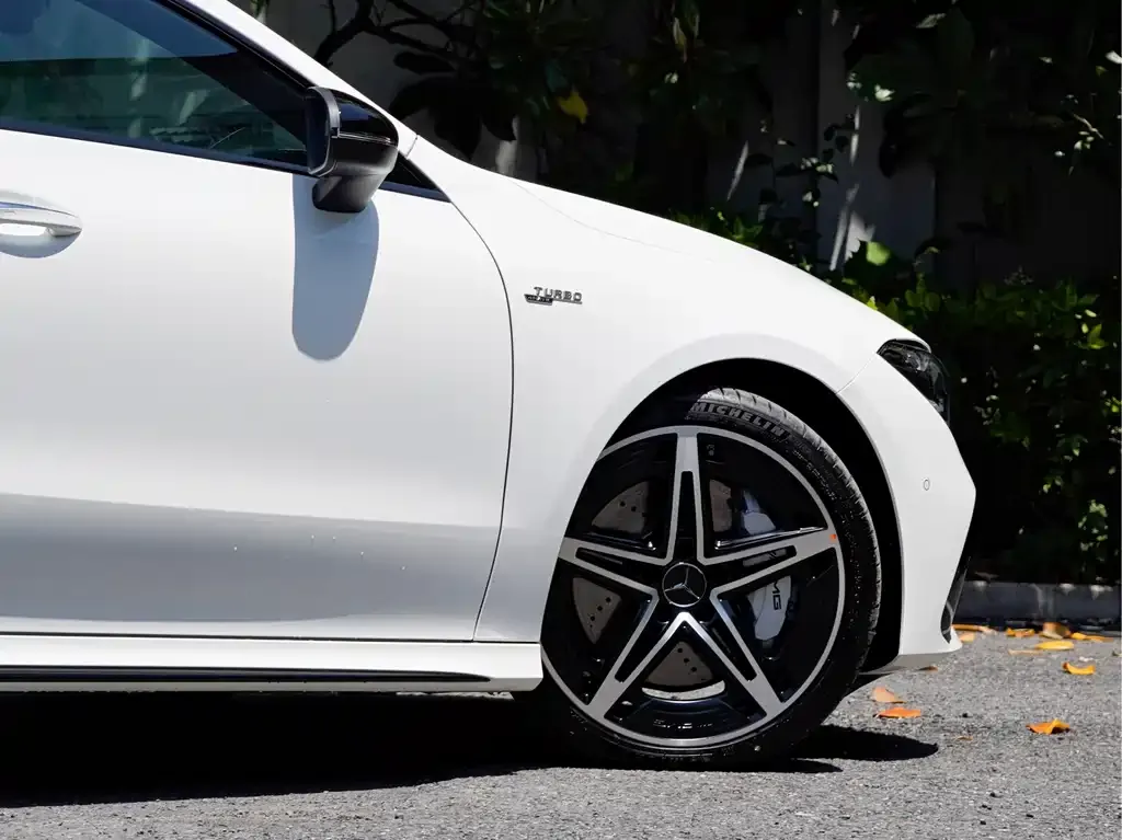 Mercedes-Benz CLA AMG — фото 5