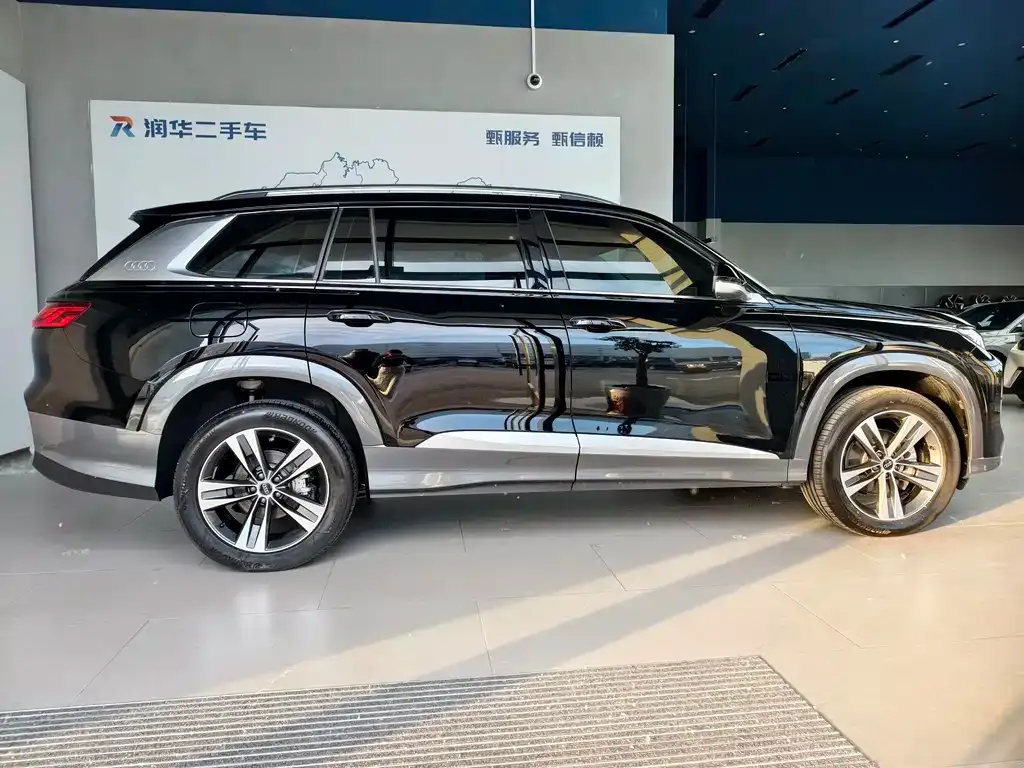 Audi Q6 2025 из CN, фото 6