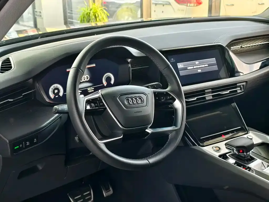 Audi Q6 2025 из CN, фото 4