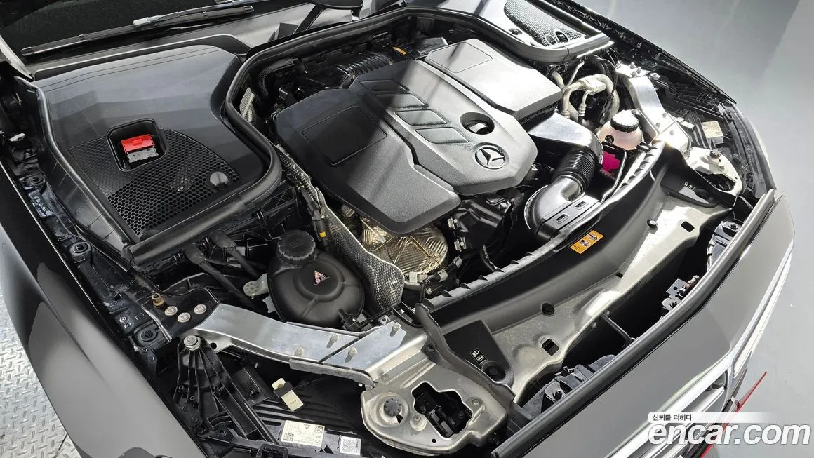 Mercedes-Benz E-Class 2023 из KR, фото 9