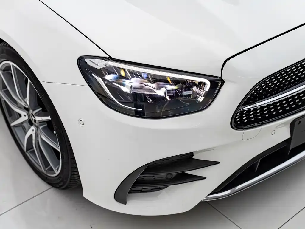 Mercedes-Benz E-Class (Import) — фото 9