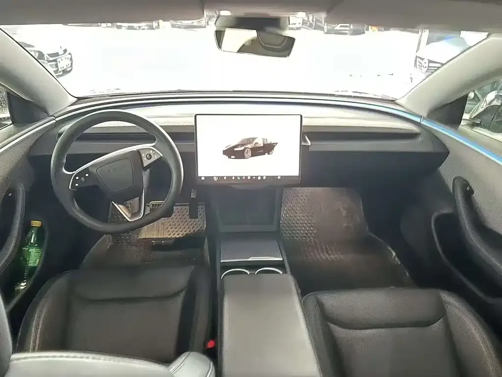 Tesla Model 3 — фото 4