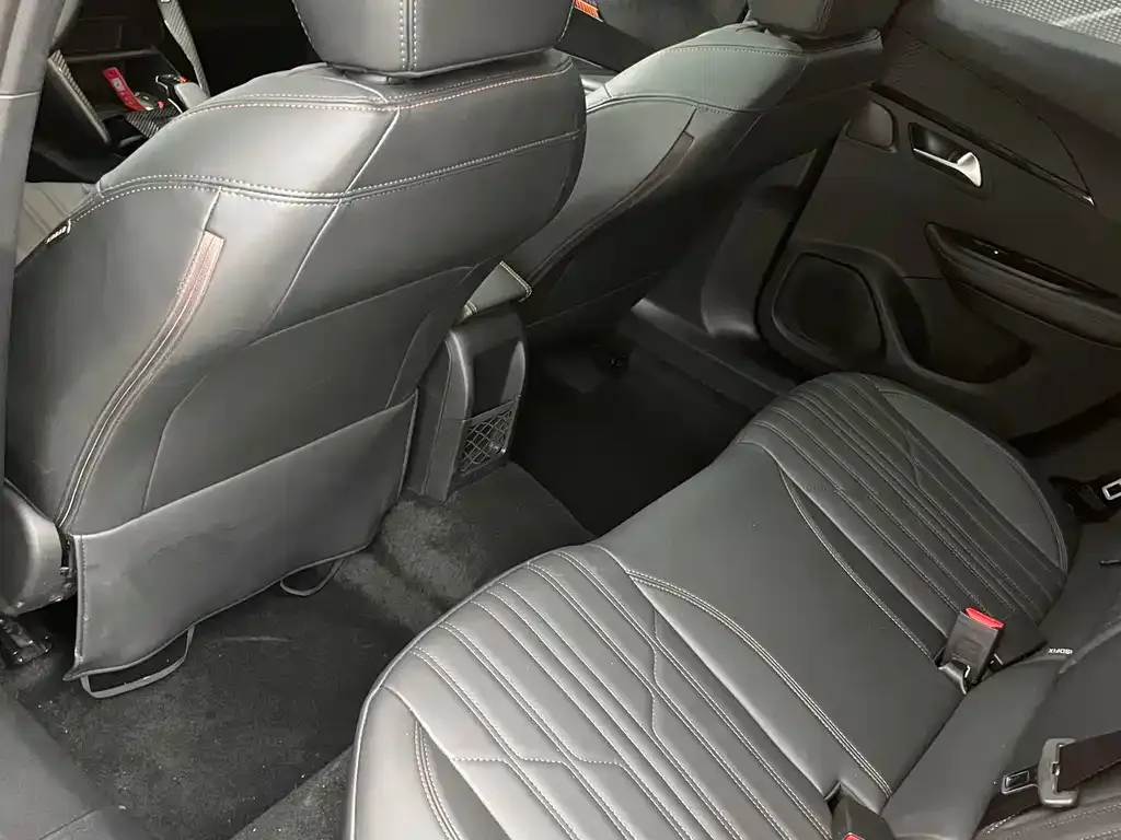 Peugeot 2008 2022 из CN, фото 5
