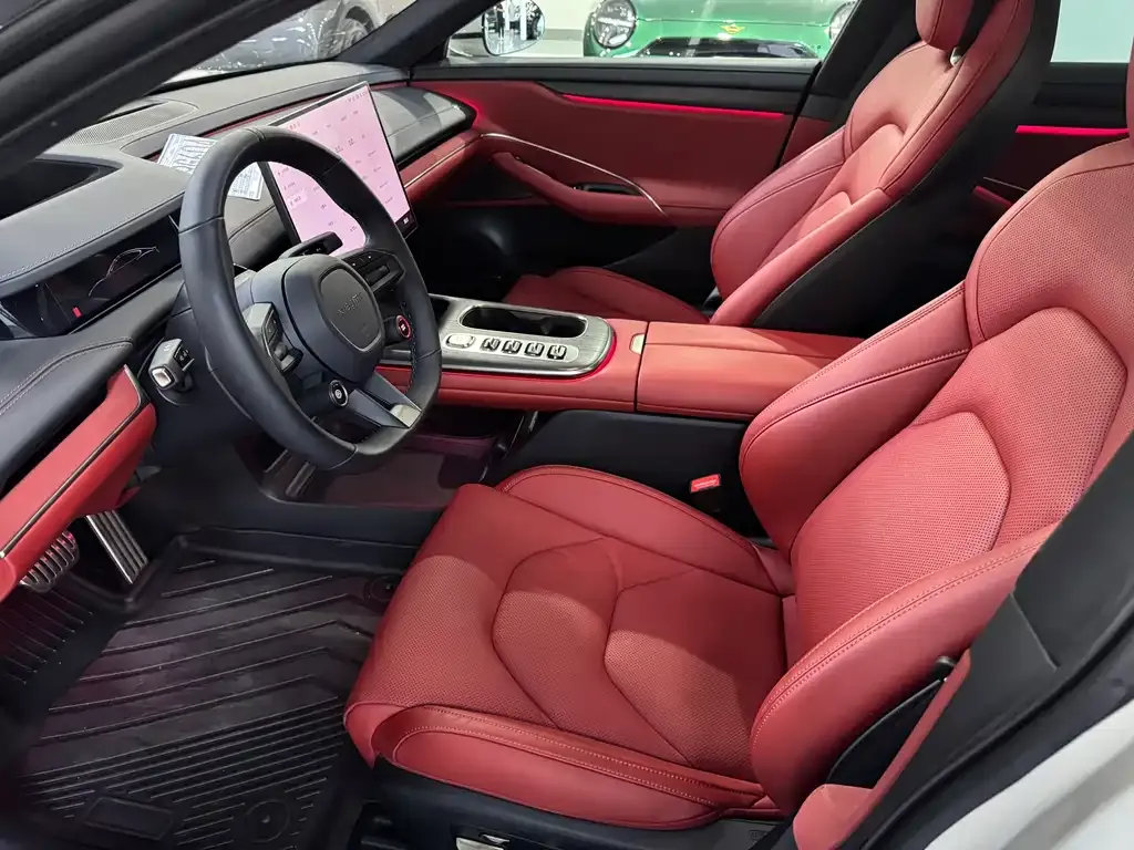 Xiaomi SU7 — фото 8
