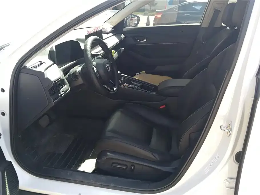 Honda Accord — фото 6