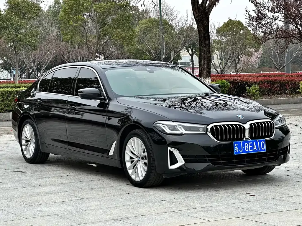 BMW 5 Series — фото 6
