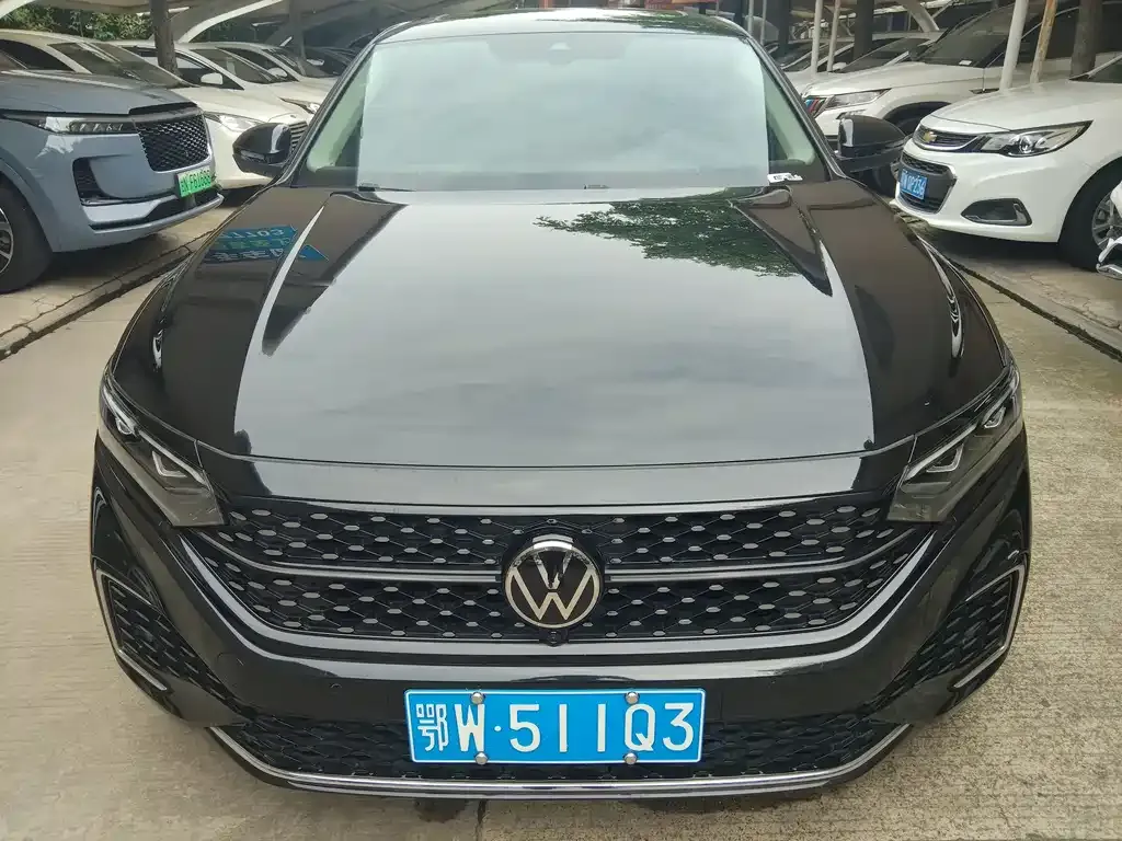 Volkswagen Passat — фото 8