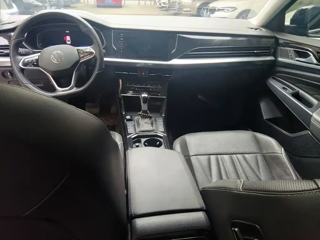 Volkswagen Passat — фото 7