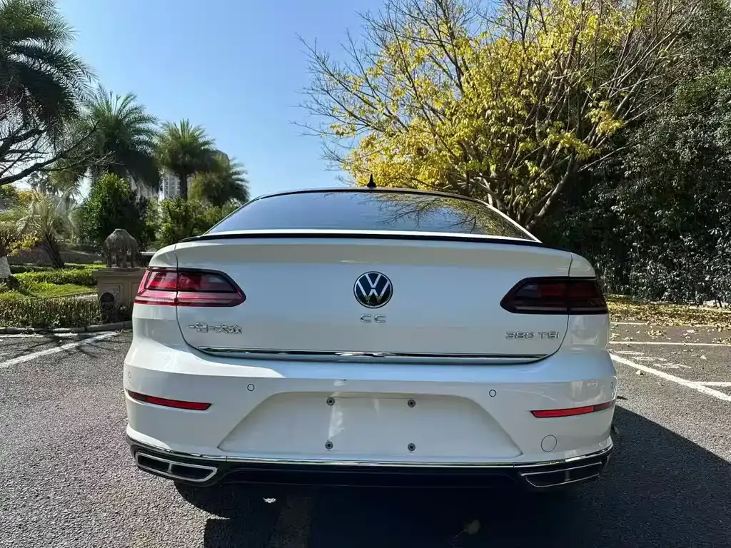 Volkswagen CC — фото 7