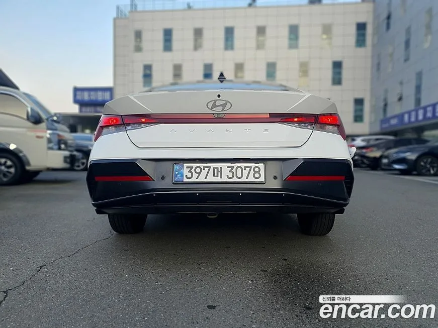 Hyundai AVANTE — фото 2