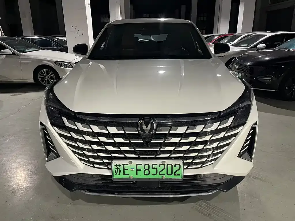 Changan UNI-Z New Energy 2024 из CN, фото 4