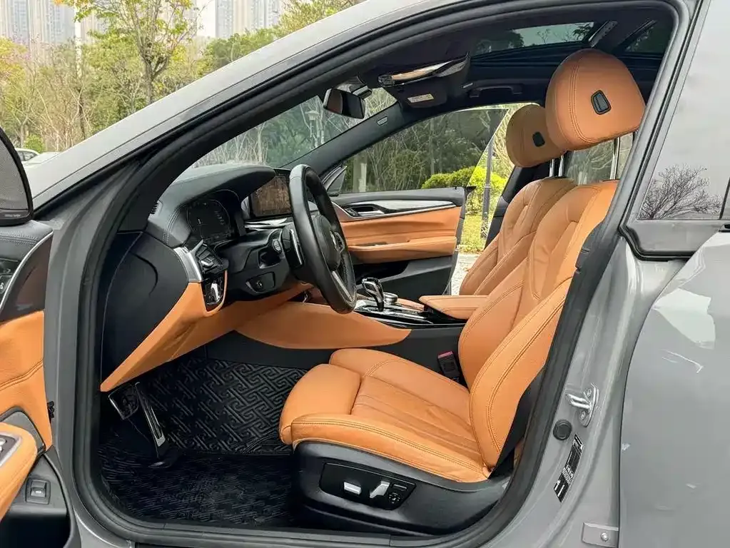 BMW 6 Series GT 2021 из CN, фото 10