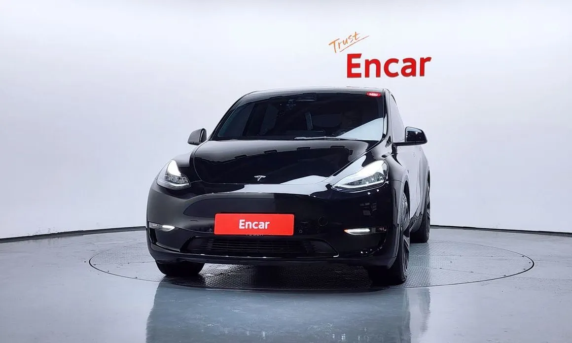 Tesla Model Y — фото 3