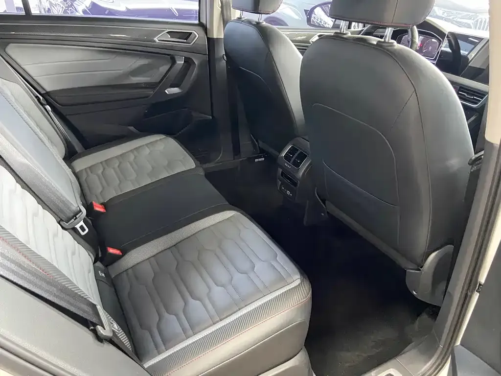Volkswagen Tiguan X 2022 из CN, фото 4