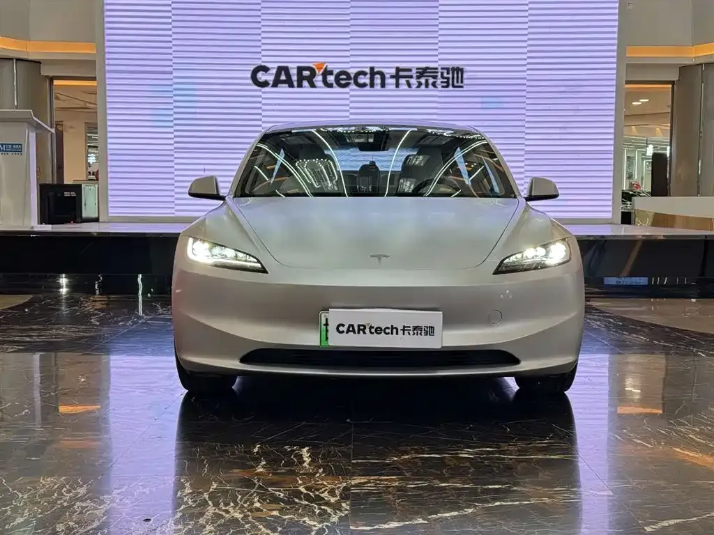 Tesla Model 3 — фото 5