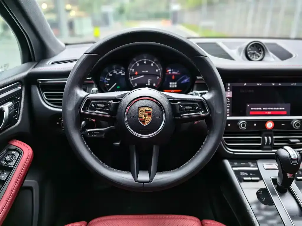 Porsche Macan — фото 3