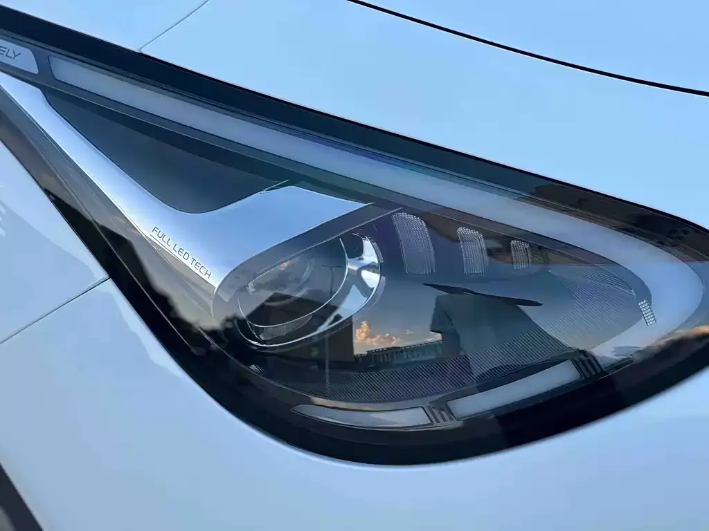 Geely Starburst — фото 8