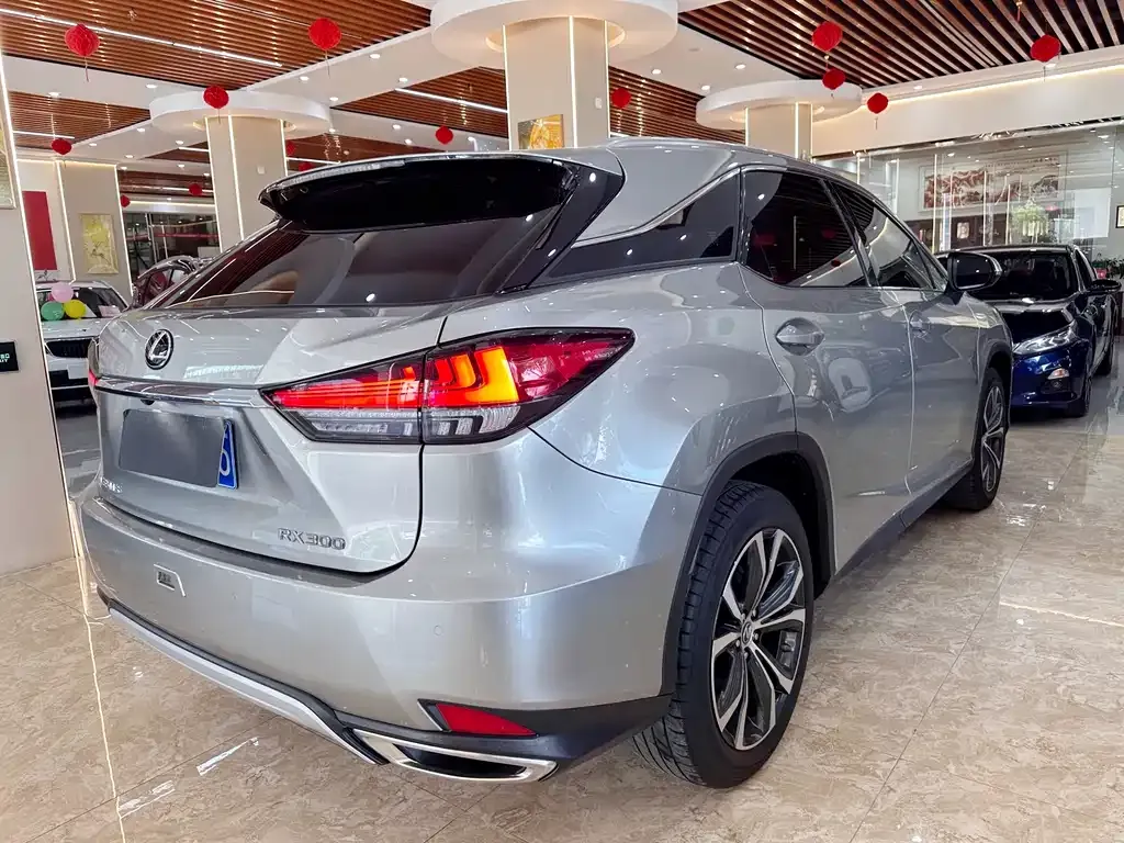 Lexus RX — фото 3