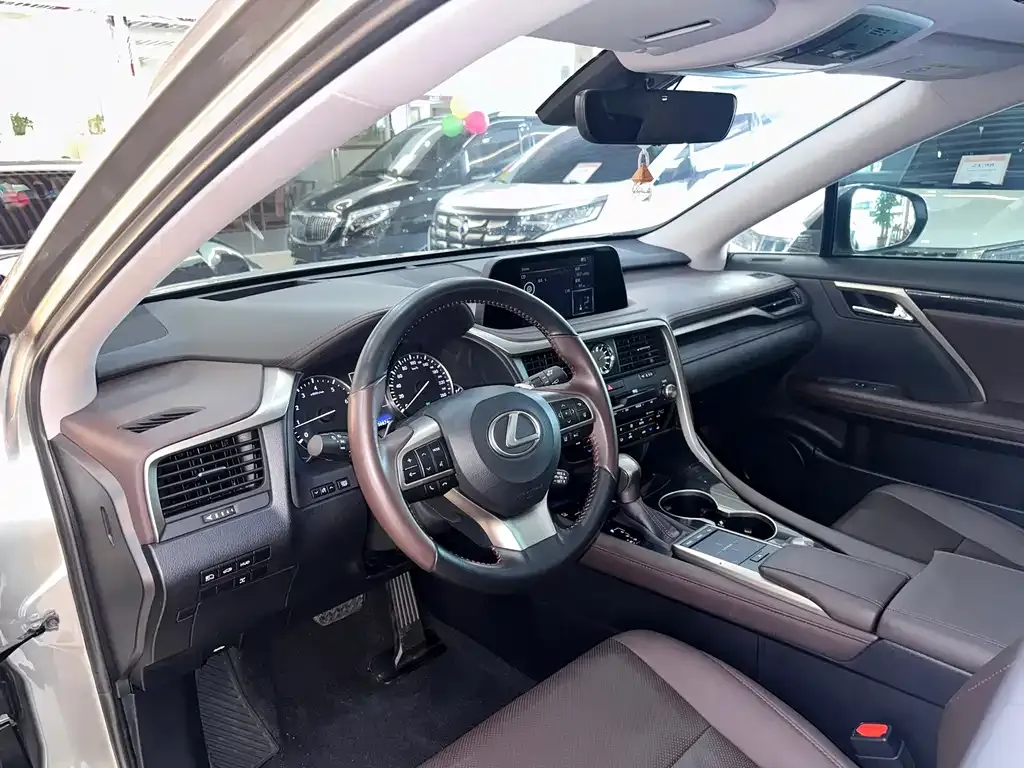 Lexus RX — фото 10