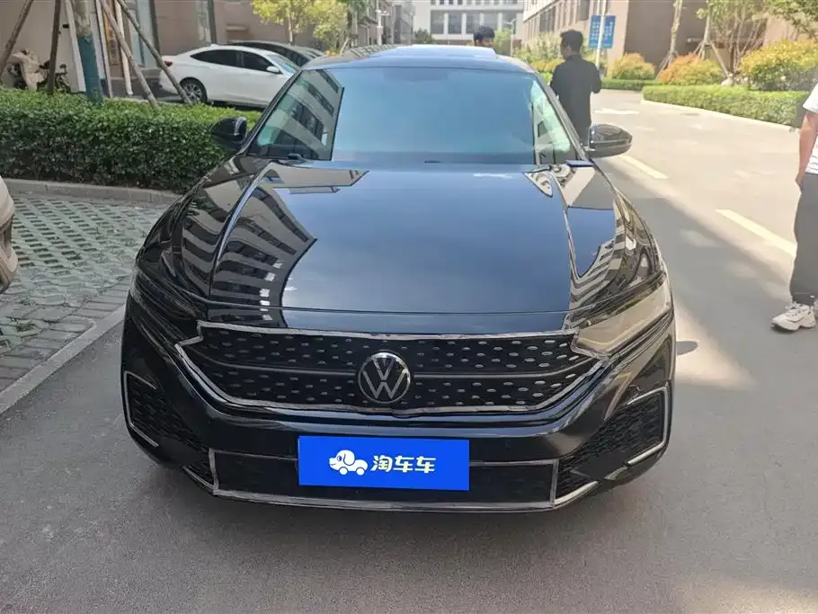 Volkswagen Passat — фото 10