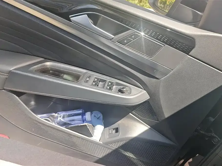Volkswagen Passat — фото 7
