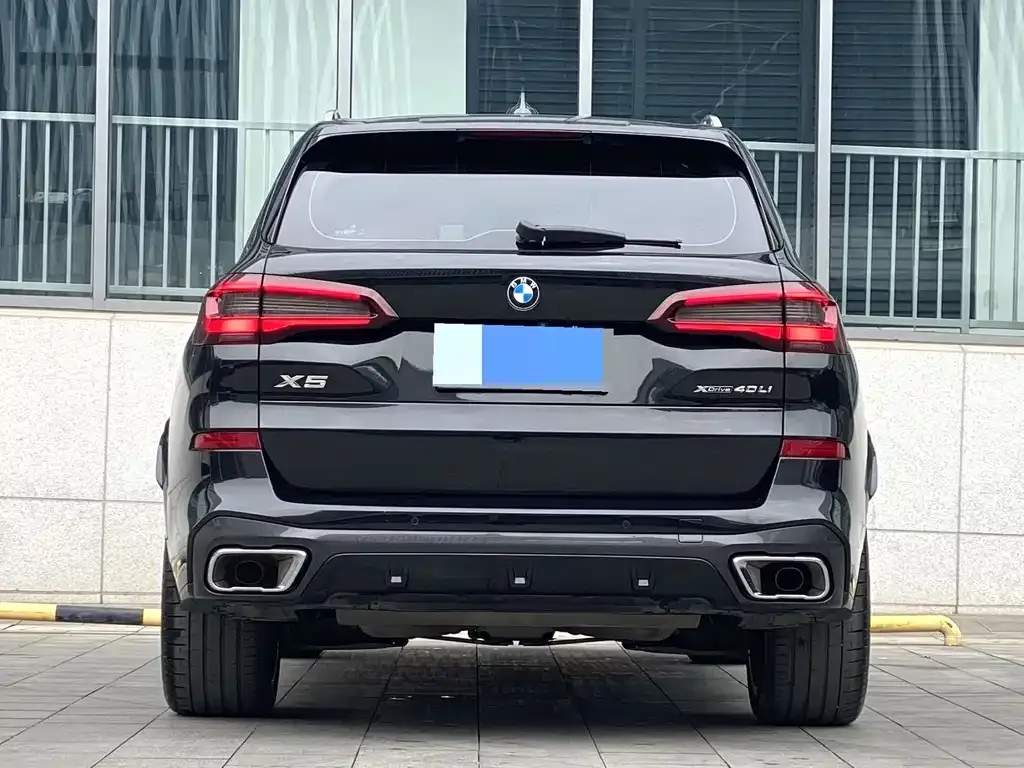 BMW X5 — фото 9
