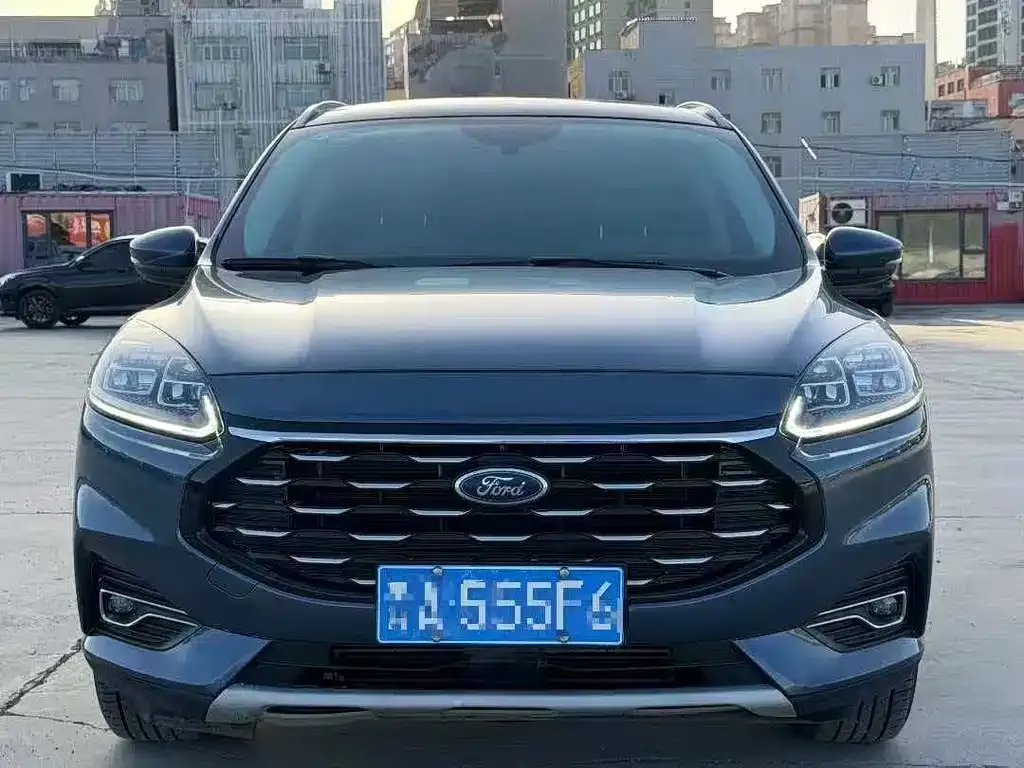 Ford Escape 2023 из CN, фото 9