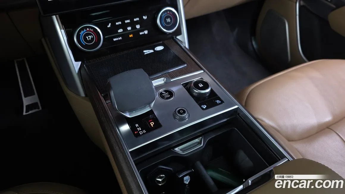 Land Rover Range Rover 2023 из KR, фото 3