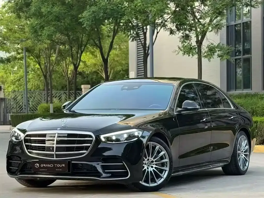 Mercedes-Benz S-Class — фото 1