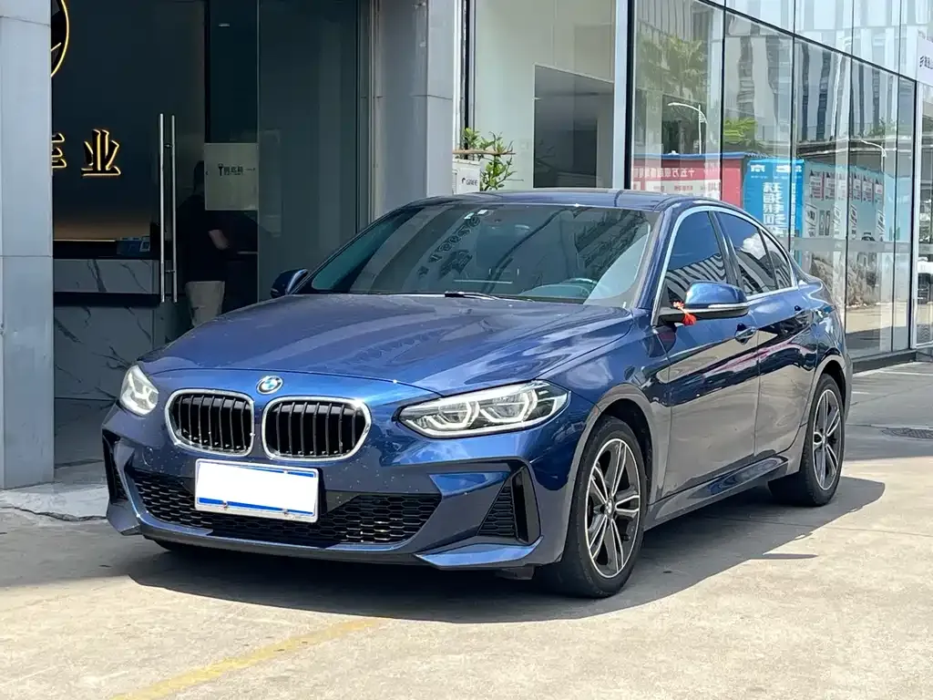 BMW 1 Series — фото 1