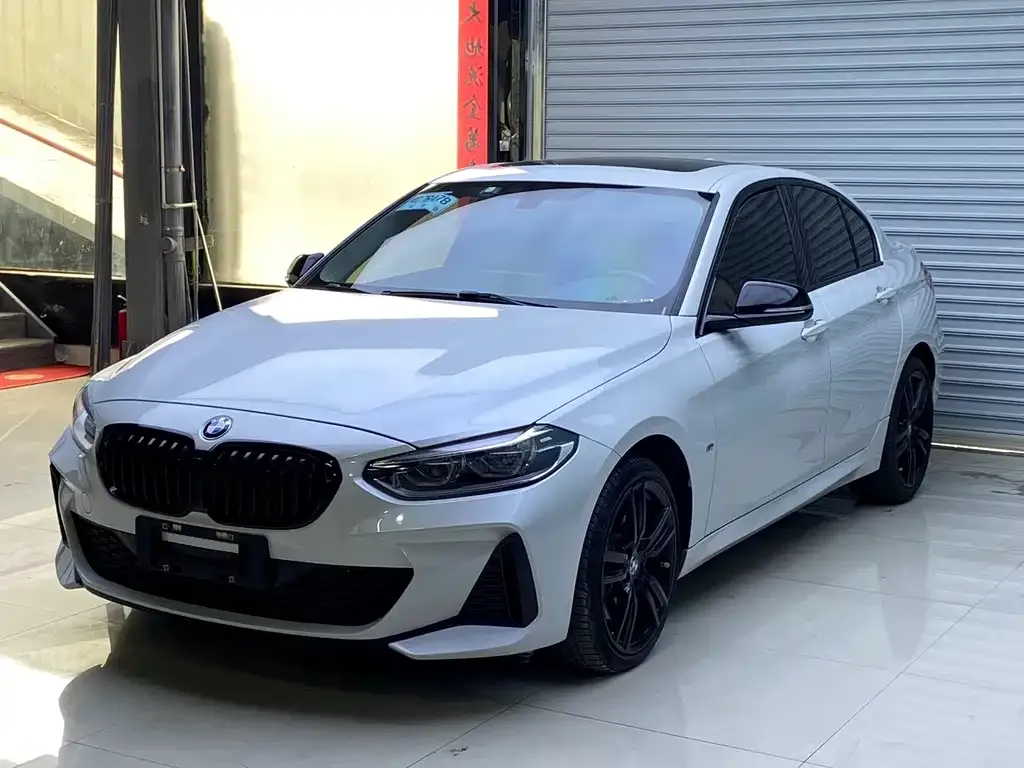 BMW 1 Series — фото 1
