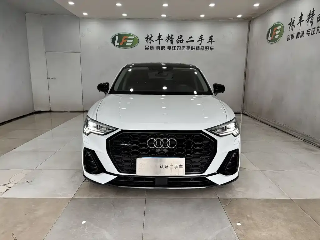 Audi Q3 Sportback — фото 5
