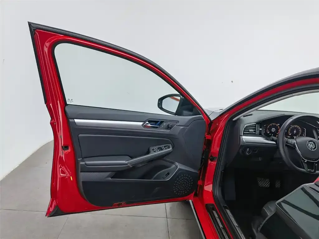 Volkswagen Lamando 2021 из CN, фото 8