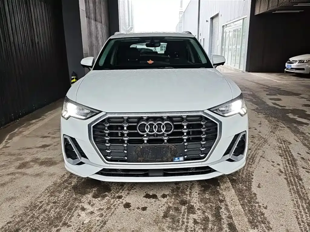 Audi Q3 — фото 9
