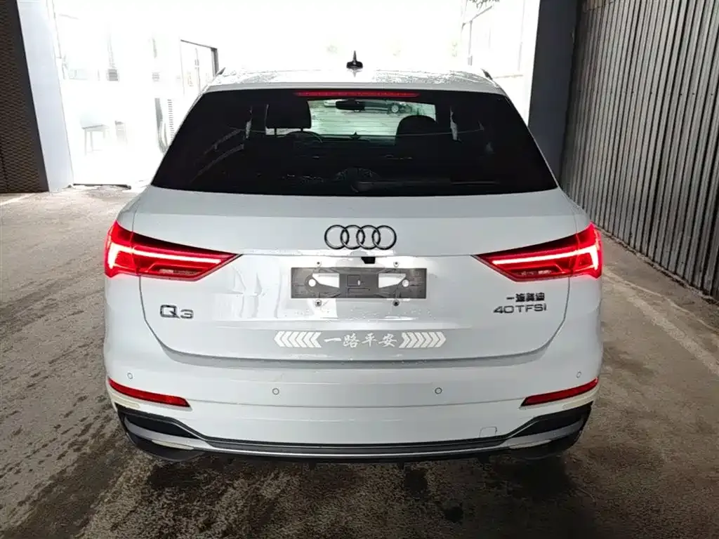 Audi Q3 — фото 3