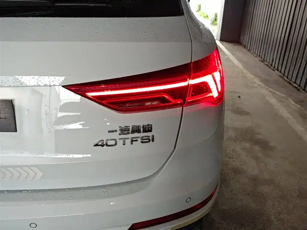 Audi Q3 — фото 2