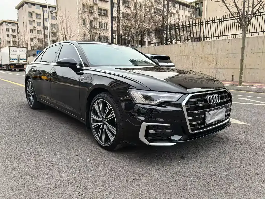 Audi A6L — фото 9
