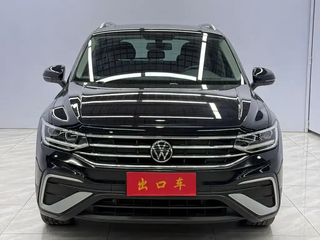 Volkswagen Tiguan L — фото 5