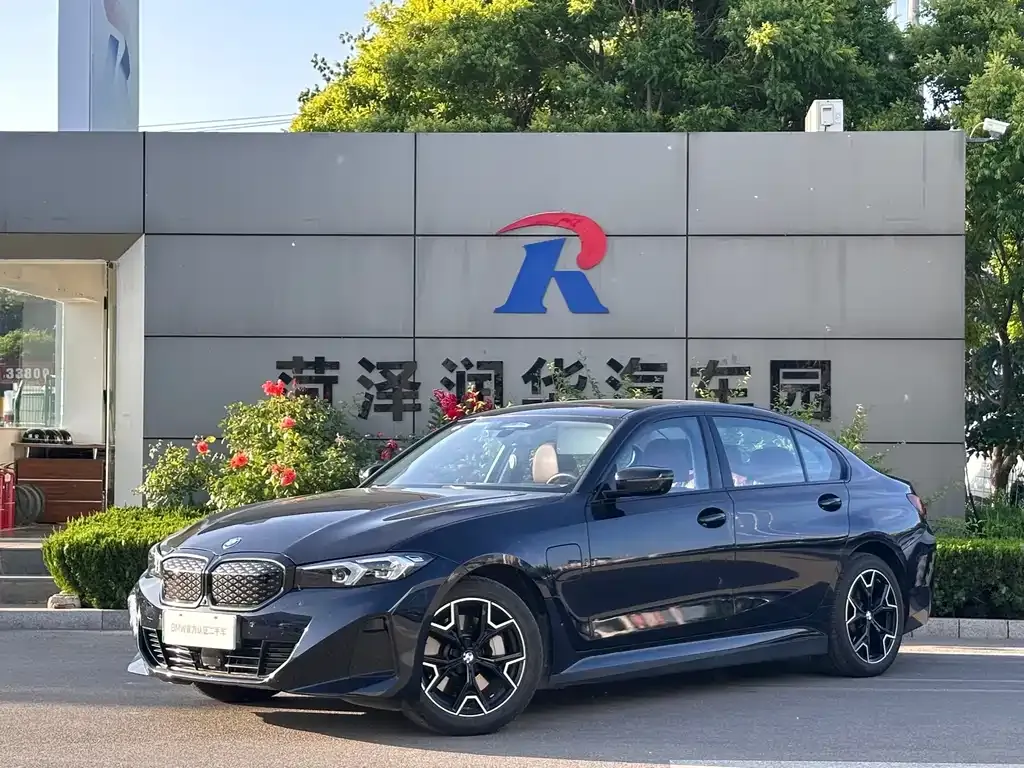 BMW i3 — фото 1