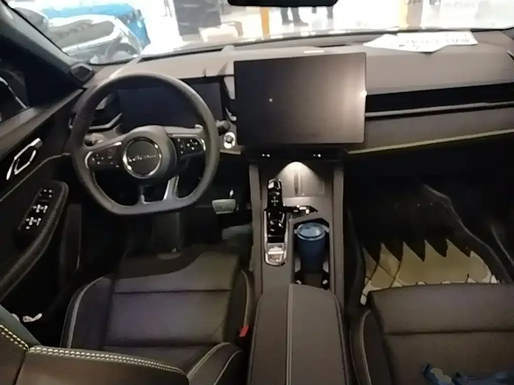 Lynk & Co 03 — фото 2