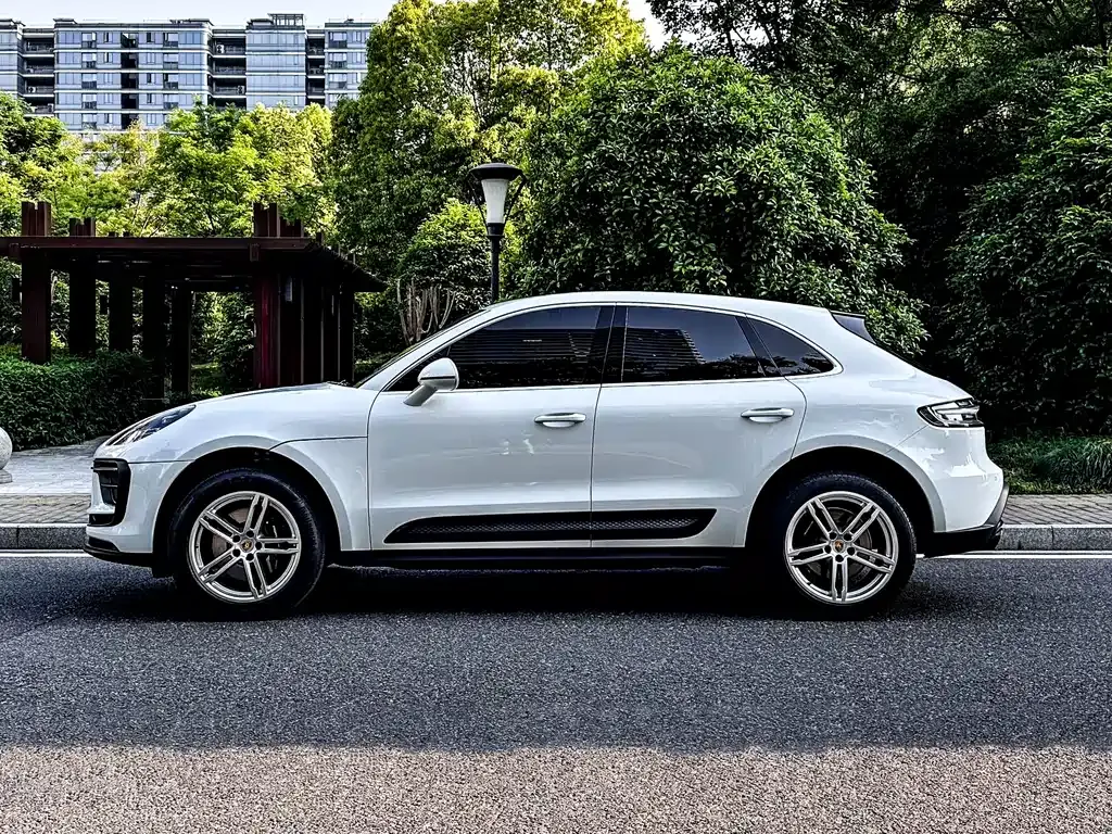 Porsche Macan — фото 10