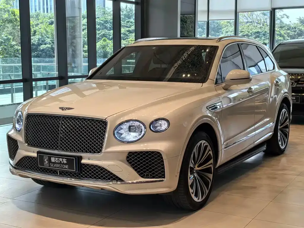 Bentley Bentayga V8 1