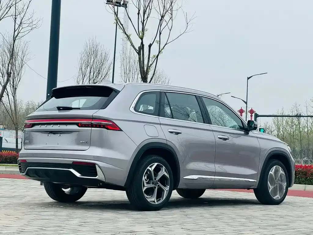 Geely Xingyue L — фото 4