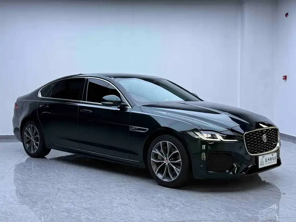 Jaguar XFL — фото 2